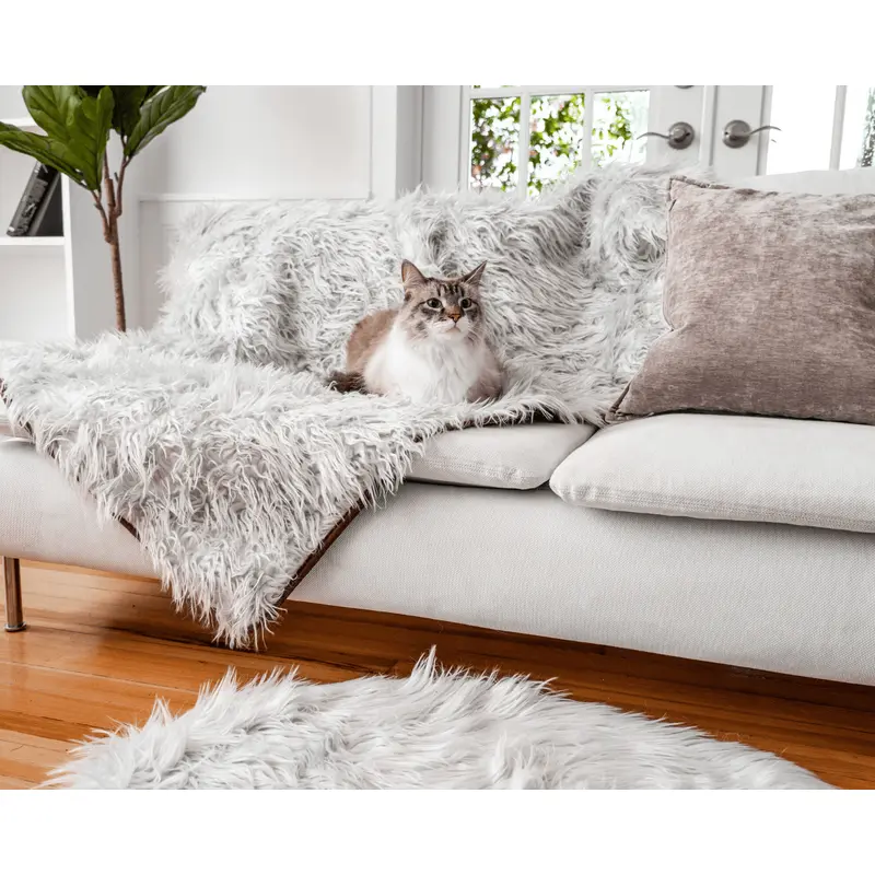 CatNap Anti-Scratch & Waterproof Throw Blanket - Grey